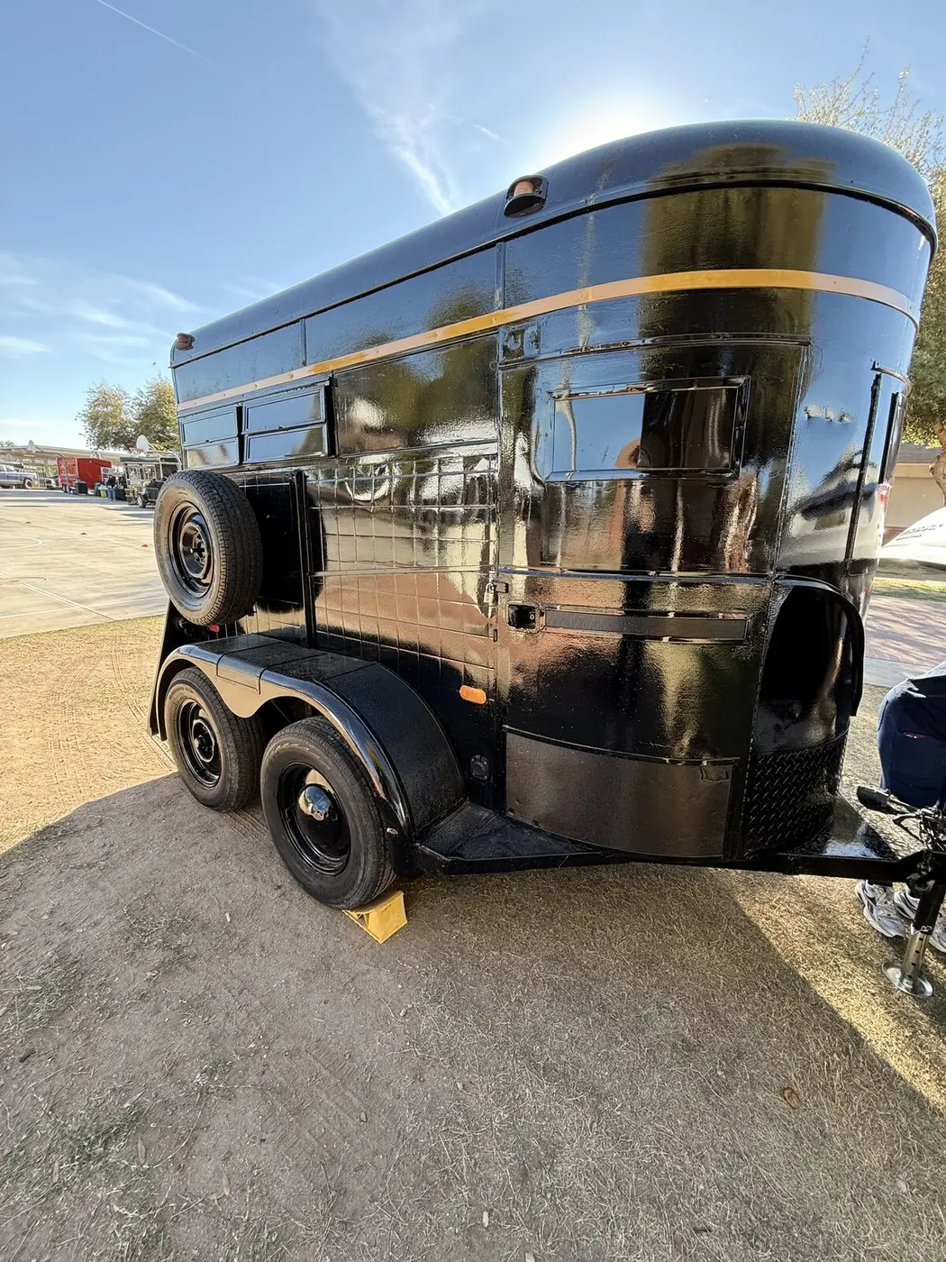 Vintage black horse-trailer photobooth exterior